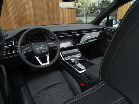 Audi Q7 60 TFSIe Competition 462PK / B&O / Laser / Nachtzicht / Massage