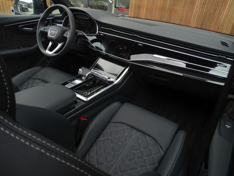Audi Q7 60 TFSIe Competition 462PK / B&O / Laser / Nachtzicht / Massage