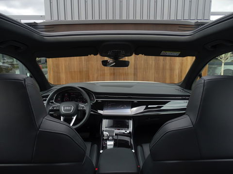 Audi Q7 60 TFSIe Competition 462PK / B&O / Laser / Nachtzicht / Massage