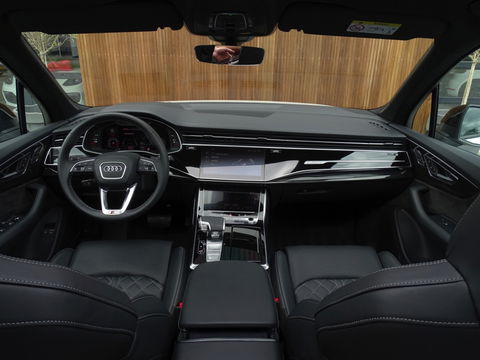Audi Q7 60 TFSIe Competition 462PK / B&O / Laser / Nachtzicht / Massage