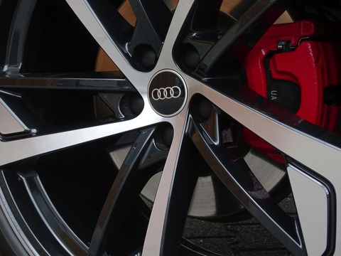 Audi Q7 60 TFSIe Competition 462PK / B&O / Laser / Nachtzicht / Massage