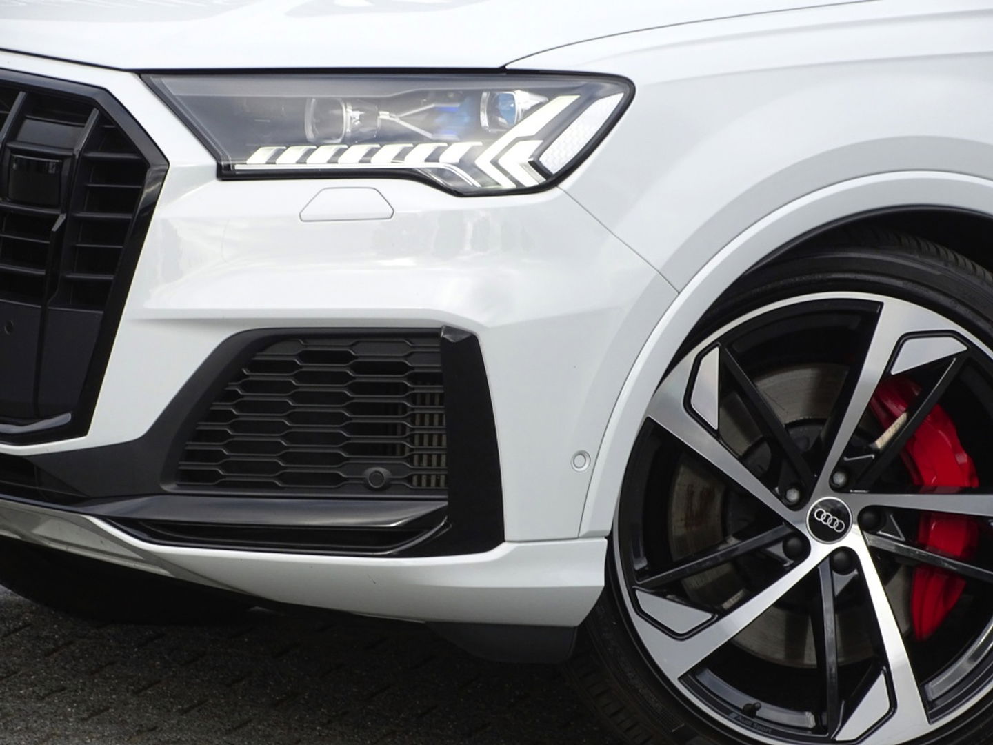 Audi Q7 60 TFSIe Competition 462PK / B&O / Laser / Nachtzicht / Massage