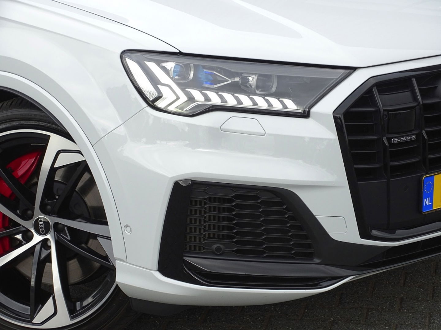 Audi Q7 60 TFSIe Competition 462PK / B&O / Laser / Nachtzicht / Massage