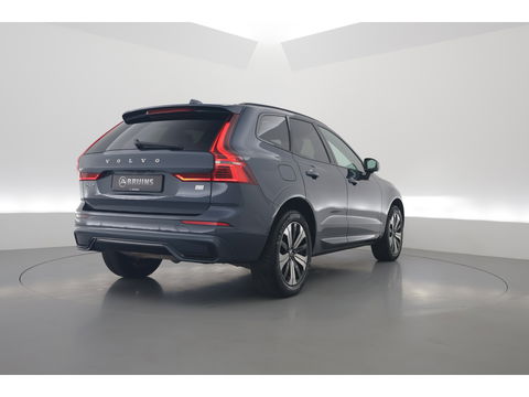 Volvo XC60 2.0 T8 Plug-in hybrid AWD Plus Dark | Pano | Standkachel | ACC | Blis | H&K  audio | Sportstoelen met mem. |