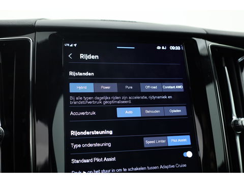 Volvo XC60 2.0 T8 Plug-in hybrid AWD Plus Dark | Pano | Standkachel | ACC | Blis | H&K  audio | Sportstoelen met mem. |