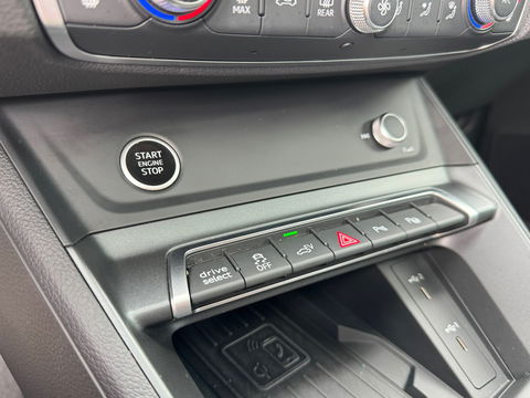 Audi Q3 Sportback 45 TFSI e S-Line 245PK|Pano|ACC|Matrix|Keyless|Pdc|Virtual Cockpit|Stoelverwarming