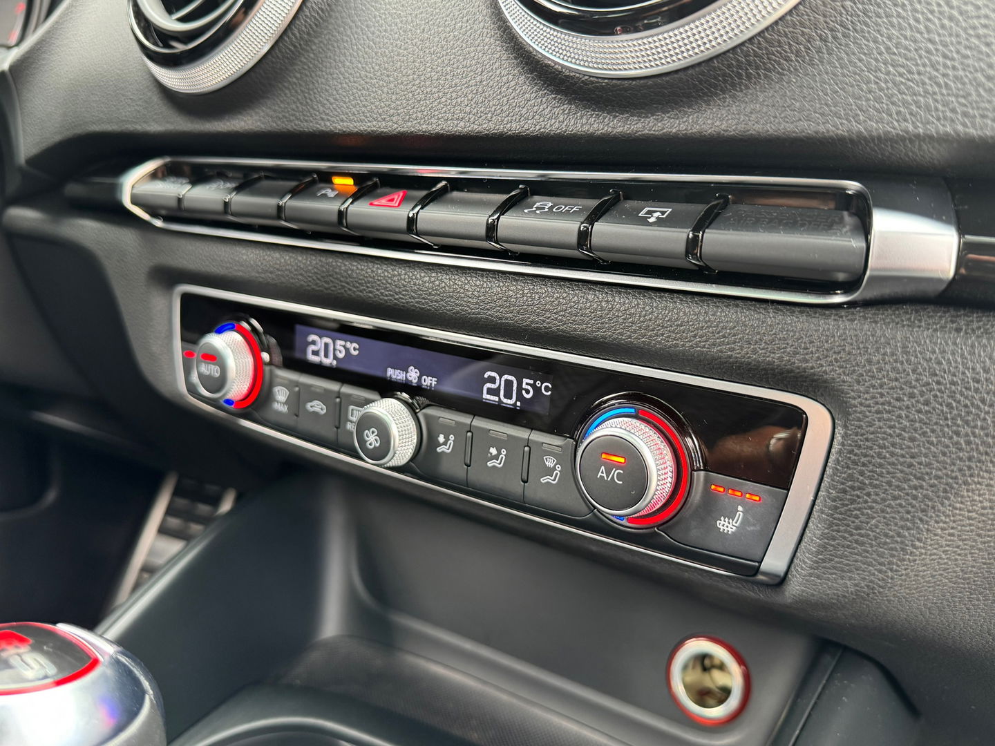 Audi RS3 Sportback 2.5 TFSI Quattro|Pano|B&O|Schaalstoelen|Camera|ACC|NL-Auto|Keyless|Leder|367PK