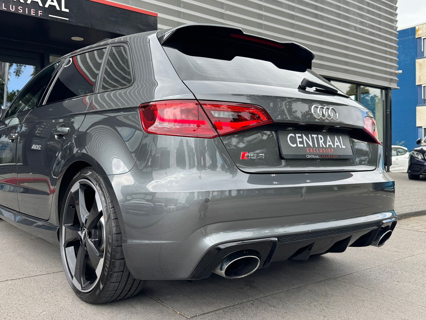 Audi RS3 Sportback 2.5 TFSI Quattro|Pano|B&O|Schaalstoelen|Camera|ACC|NL-Auto|Keyless|Leder|367PK