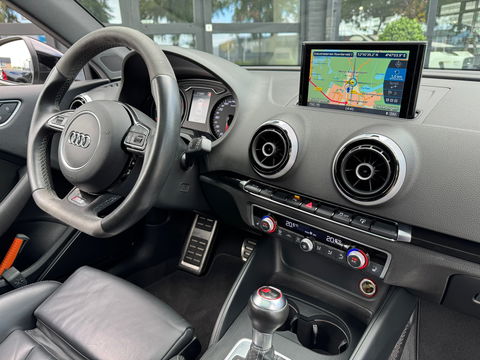 Audi RS3 Sportback 2.5 TFSI Quattro|Pano|B&O|Schaalstoelen|Camera|ACC|NL-Auto|Keyless|Leder|367PK