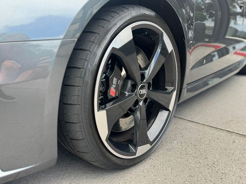 Audi RS3 Sportback 2.5 TFSI Quattro|Pano|B&O|Schaalstoelen|Camera|ACC|NL-Auto|Keyless|Leder|367PK