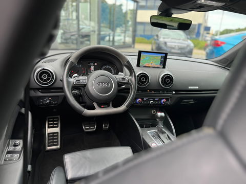 Audi RS3 Sportback 2.5 TFSI Quattro|Pano|B&O|Schaalstoelen|Camera|ACC|NL-Auto|Keyless|Leder|367PK