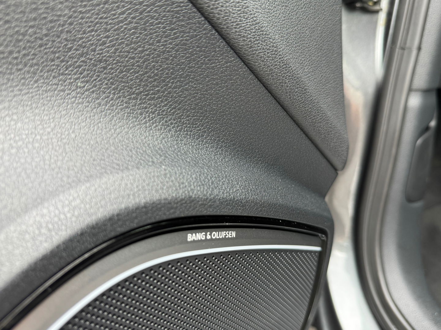 Audi RS3 Sportback 2.5 TFSI Quattro|Pano|B&O|Schaalstoelen|Camera|ACC|NL-Auto|Keyless|Leder|367PK