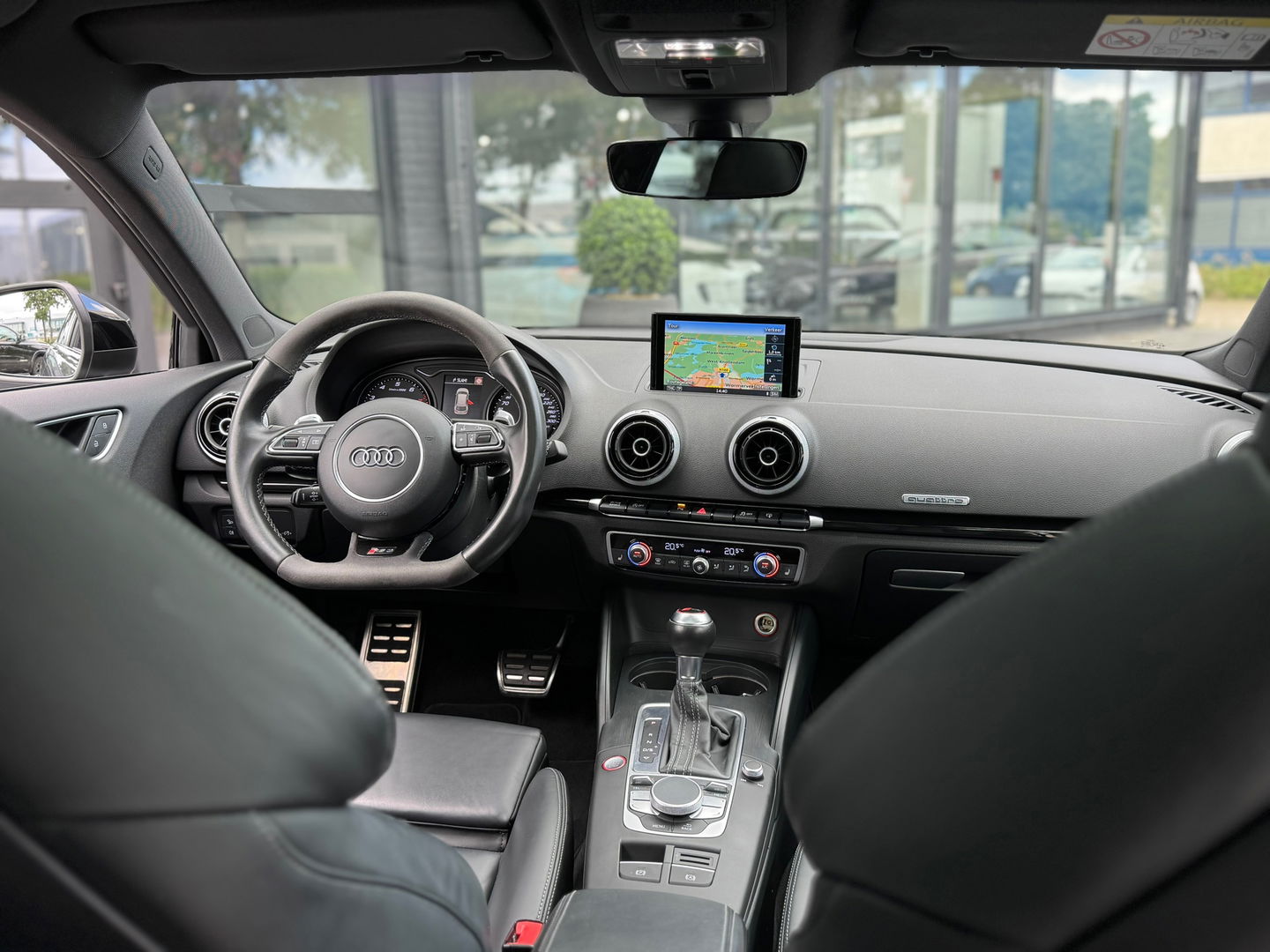Audi RS3 Sportback 2.5 TFSI Quattro|Pano|B&O|Schaalstoelen|Camera|ACC|NL-Auto|Keyless|Leder|367PK