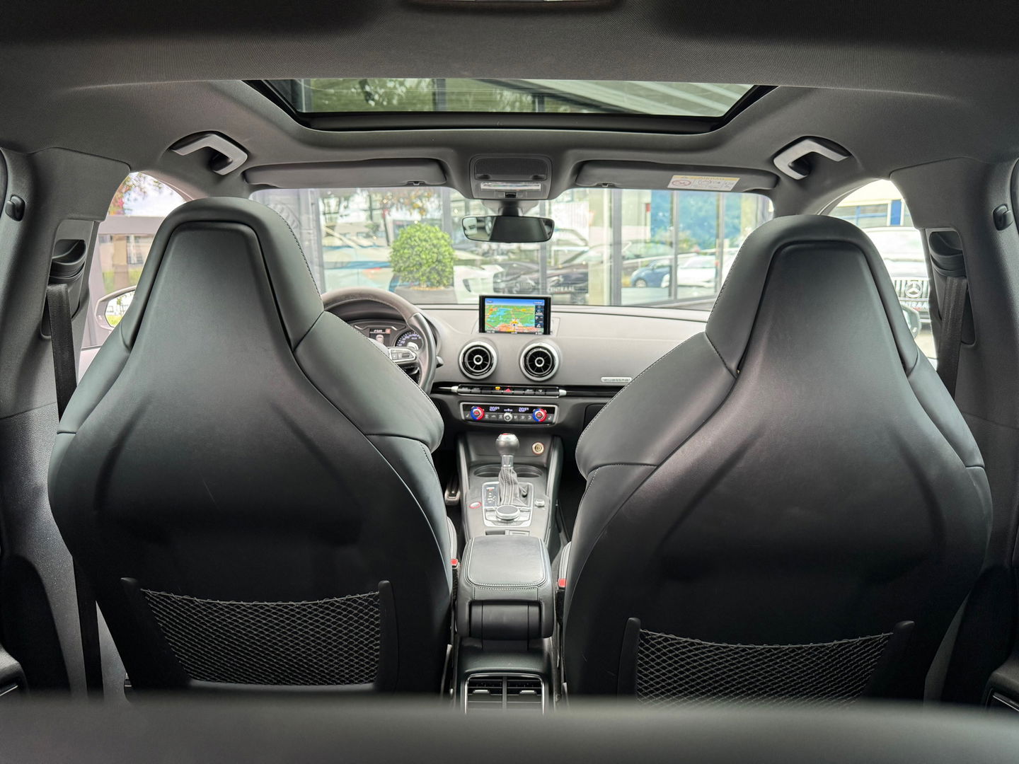 Audi RS3 Sportback 2.5 TFSI Quattro|Pano|B&O|Schaalstoelen|Camera|ACC|NL-Auto|Keyless|Leder|367PK