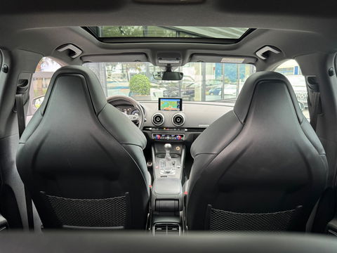 Audi RS3 Sportback 2.5 TFSI Quattro|Pano|B&O|Schaalstoelen|Camera|ACC|NL-Auto|Keyless|Leder|367PK