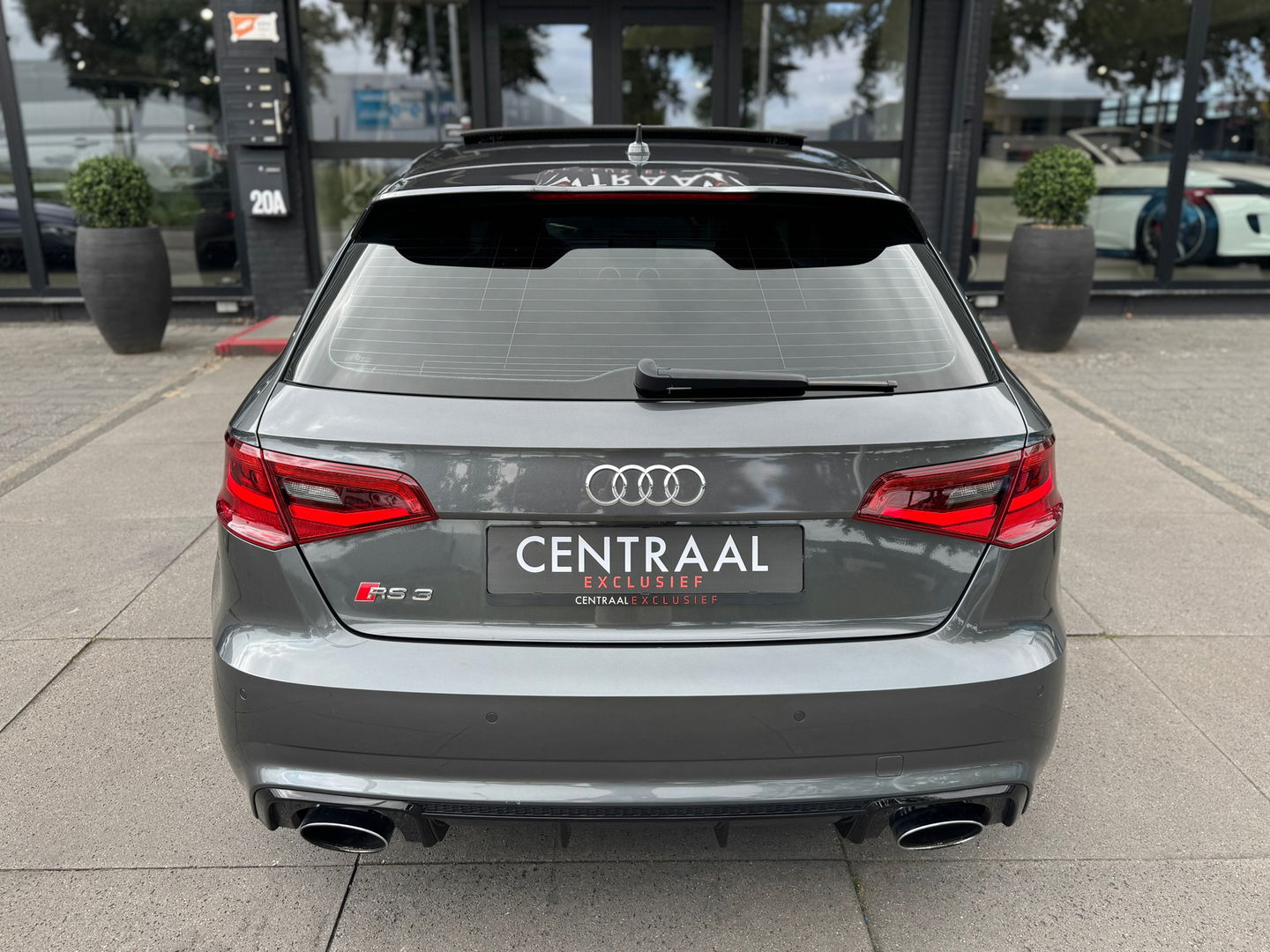 Audi RS3 Sportback 2.5 TFSI Quattro|Pano|B&O|Schaalstoelen|Camera|ACC|NL-Auto|Keyless|Leder|367PK