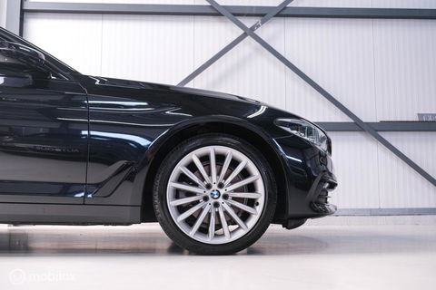 BMW 5 Serie Touring 520d High Executive | HUD | Stoelkoeling | Adaptive onderstel | Panorama | Nappa leder | Extended leather | volle auto |