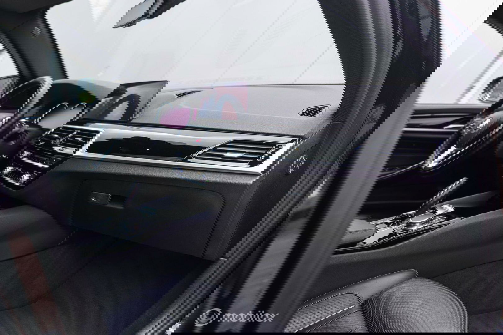 BMW 5 Serie Touring 520d High Executive | HUD | Stoelkoeling | Adaptive onderstel | Panorama | Nappa leder | Extended leather | volle auto |