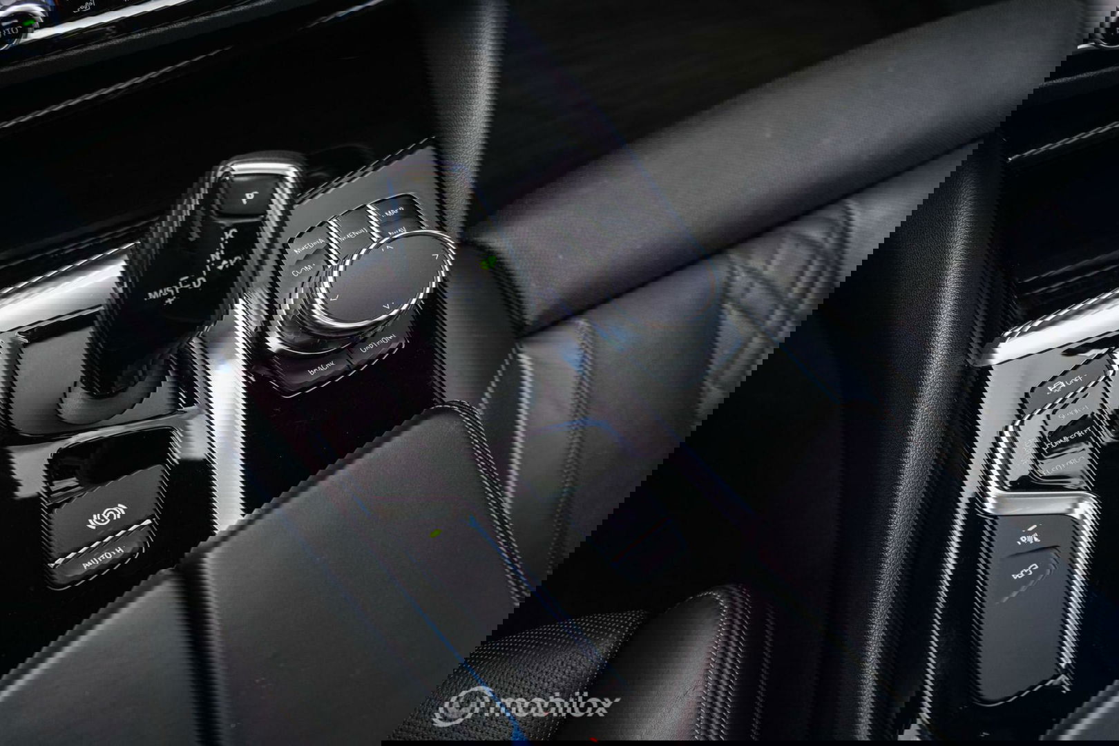 BMW 5 Serie Touring 520d High Executive | HUD | Stoelkoeling | Adaptive onderstel | Panorama | Nappa leder | Extended leather | volle auto |