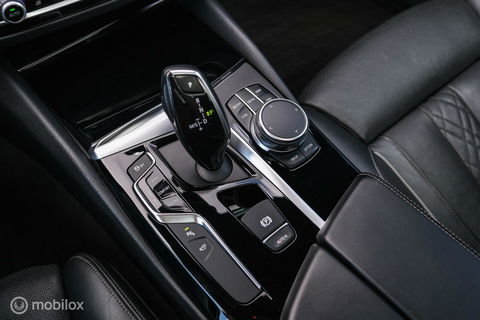 BMW 5 Serie Touring 520d High Executive | HUD | Stoelkoeling | Adaptive onderstel | Panorama | Nappa leder | Extended leather | volle auto |