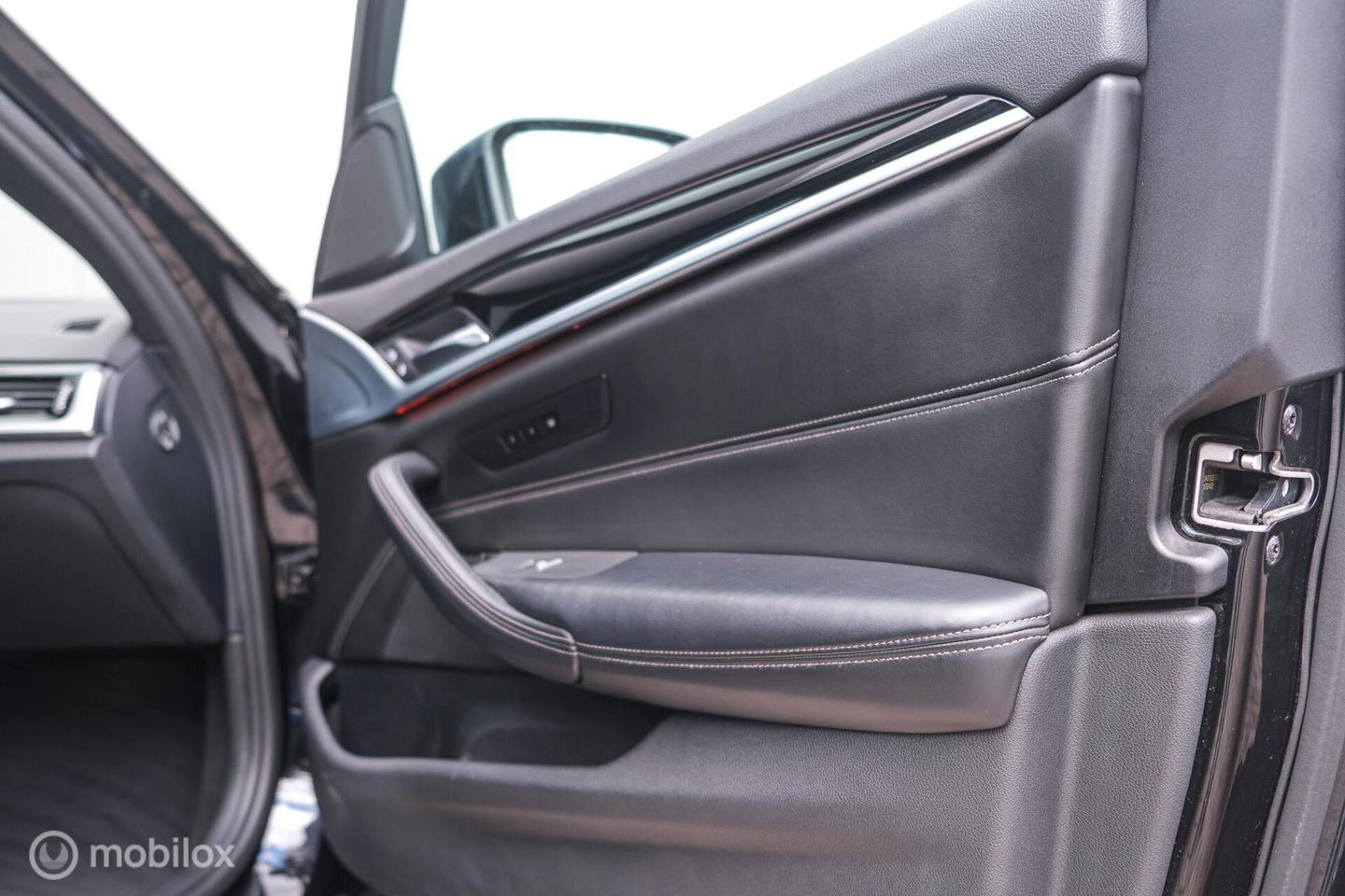 BMW 5 Serie Touring 520d High Executive | HUD | Stoelkoeling | Adaptive onderstel | Panorama | Nappa leder | Extended leather | volle auto |