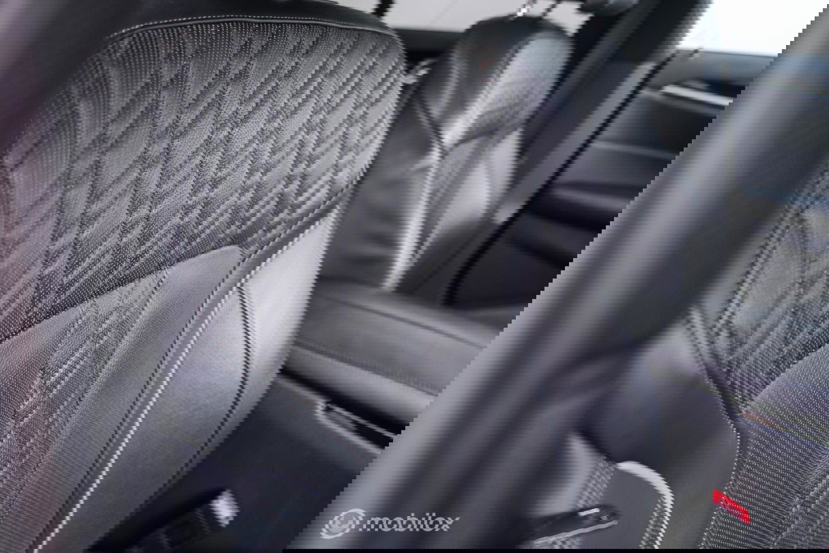 BMW 5 Serie Touring 520d High Executive | HUD | Stoelkoeling | Adaptive onderstel | Panorama | Nappa leder | Extended leather | volle auto |