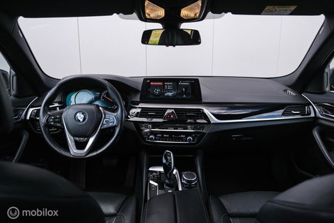 BMW 5 Serie Touring 520d High Executive | HUD | Stoelkoeling | Adaptive onderstel | Panorama | Nappa leder | Extended leather | volle auto |