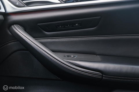 BMW 5 Serie Touring 520d High Executive | HUD | Stoelkoeling | Adaptive onderstel | Panorama | Nappa leder | Extended leather | volle auto |