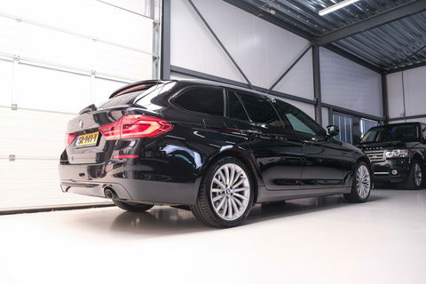 BMW 5 Serie Touring 520d High Executive | HUD | Stoelkoeling | Adaptive onderstel | Panorama | Nappa leder | Extended leather | volle auto |