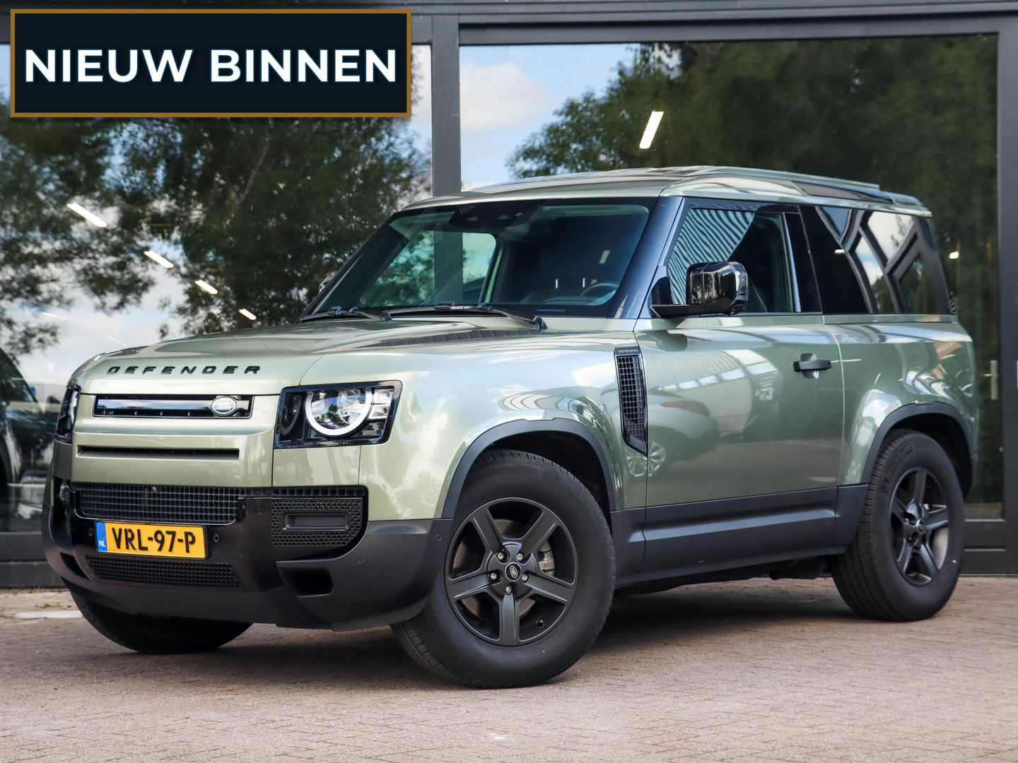 Land Rover Defender Hard Top 3.0 D200 90 X-Dynamic SE | Luchtvering | Trekhaak | 41.000 km!