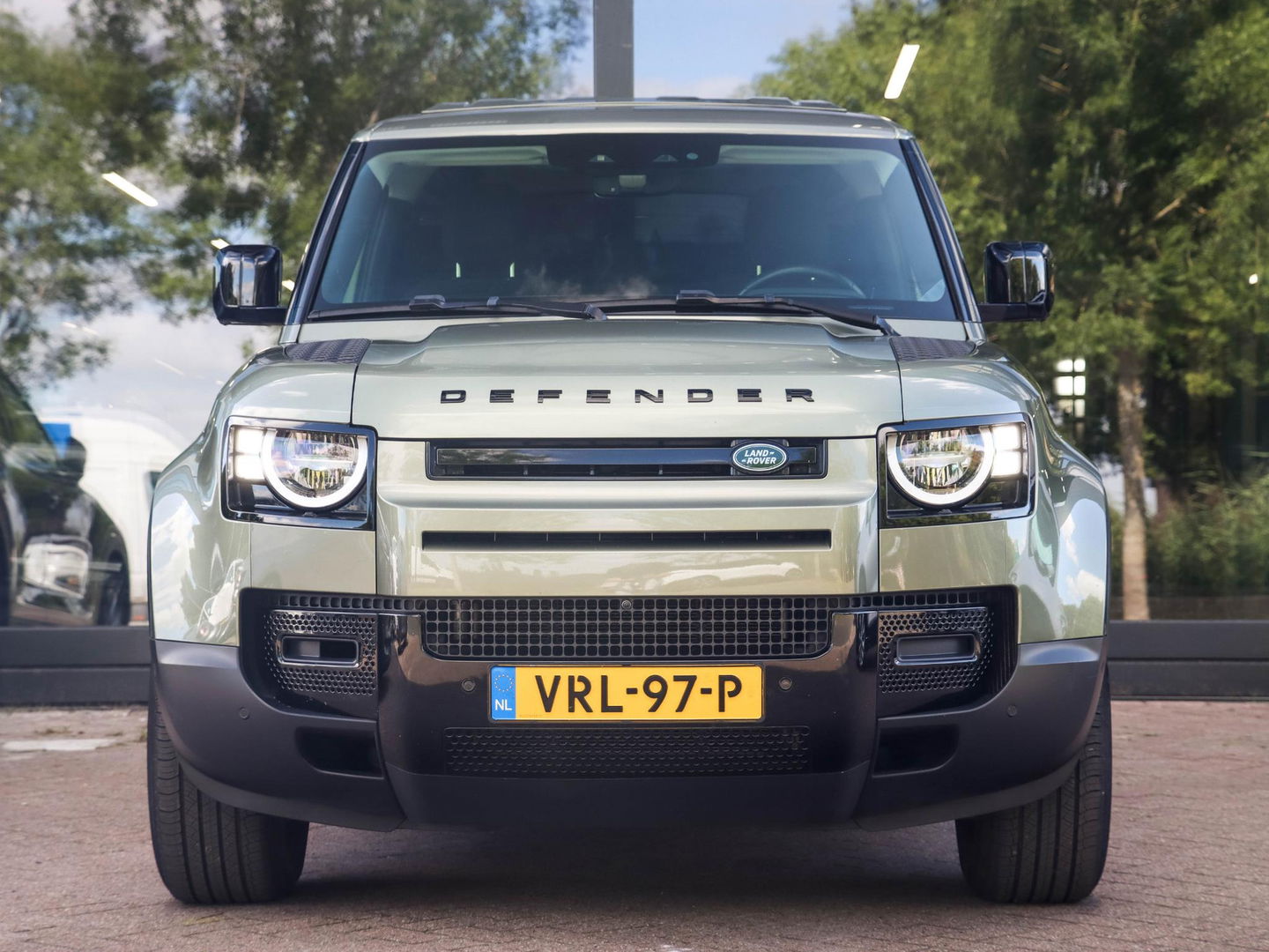 Land Rover Defender Hard Top 3.0 D200 90 X-Dynamic SE | Luchtvering | Trekhaak | 41.000 km!