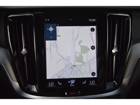 Volvo V60 T6 Recharge AWD R-Design Long Range | Panoramadak | Stuur + Stoel Verwarmd | Pilot Assist | Apple CarPlay | Camera |