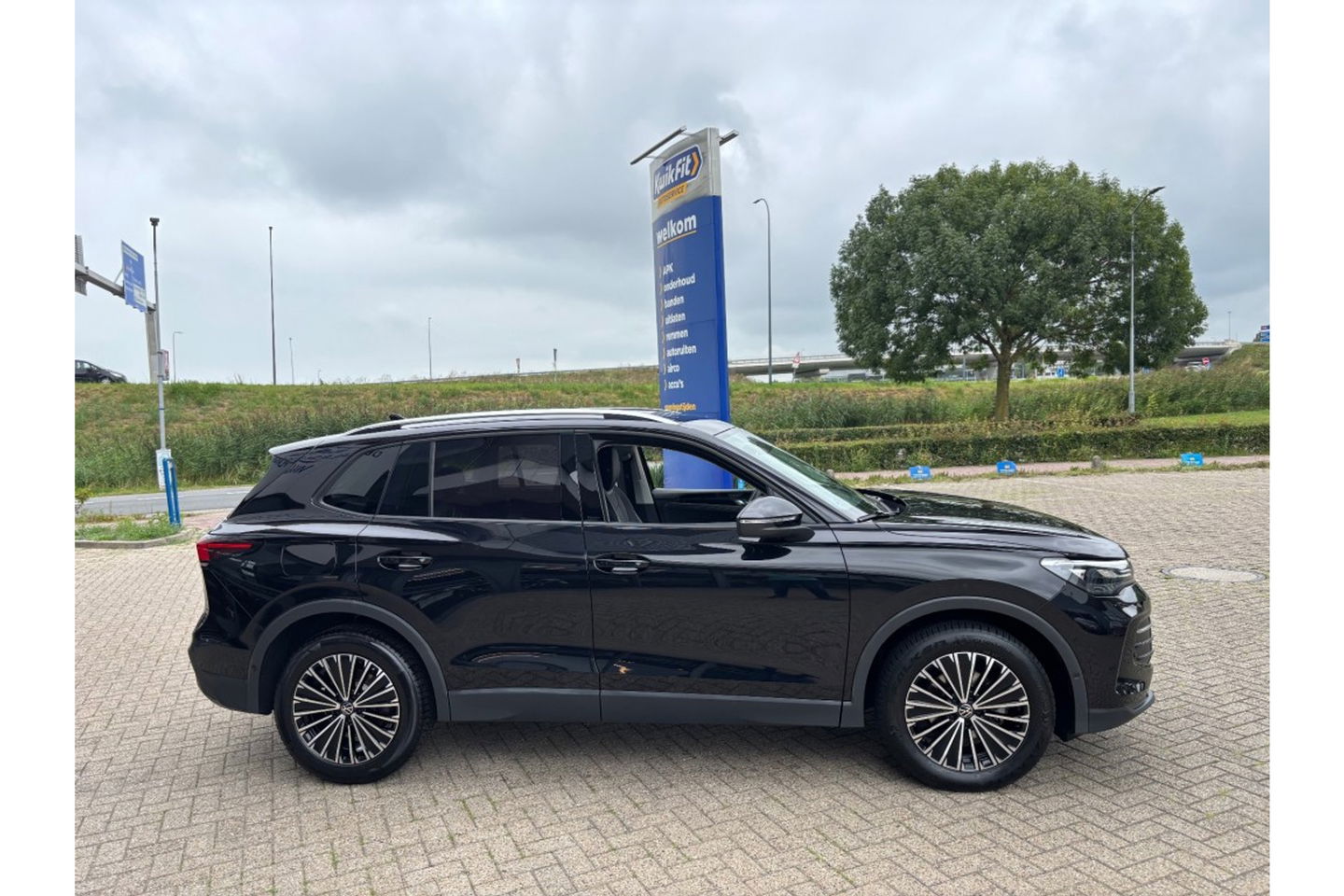 Volkswagen Tiguan 1.5 ETSI AUTOMAAT BUSINESS NAVI LMV VIRTUALCOCKPIT