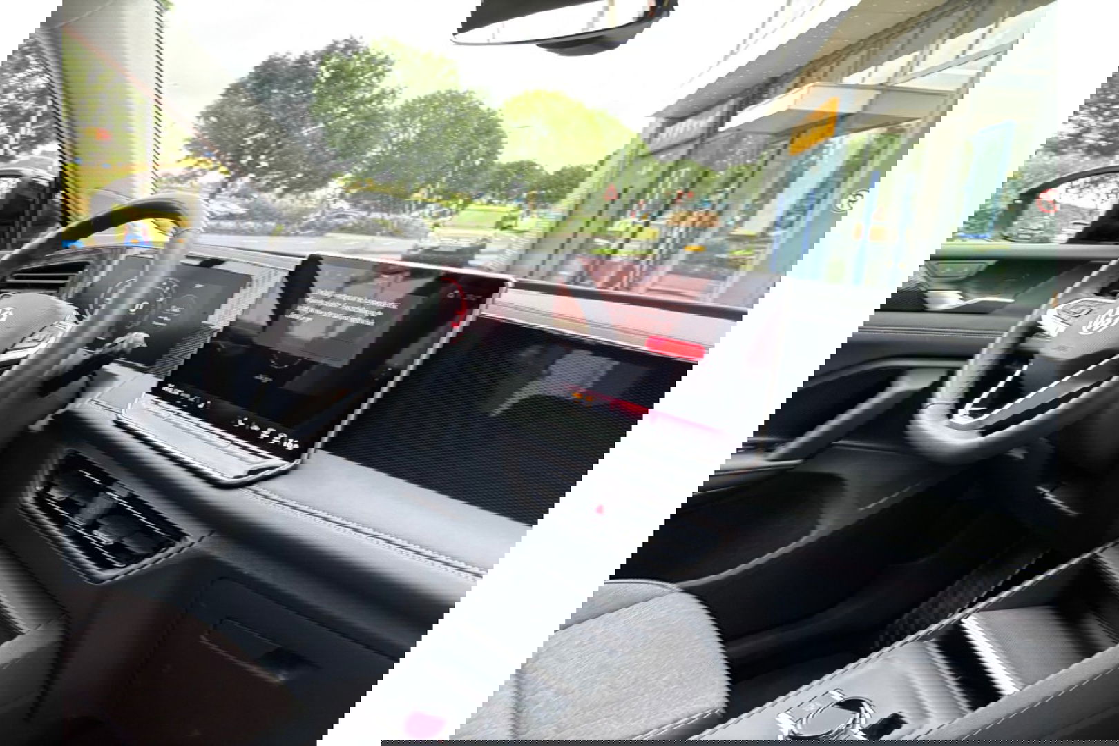 Volkswagen Tiguan 1.5 ETSI AUTOMAAT BUSINESS NAVI LMV VIRTUALCOCKPIT