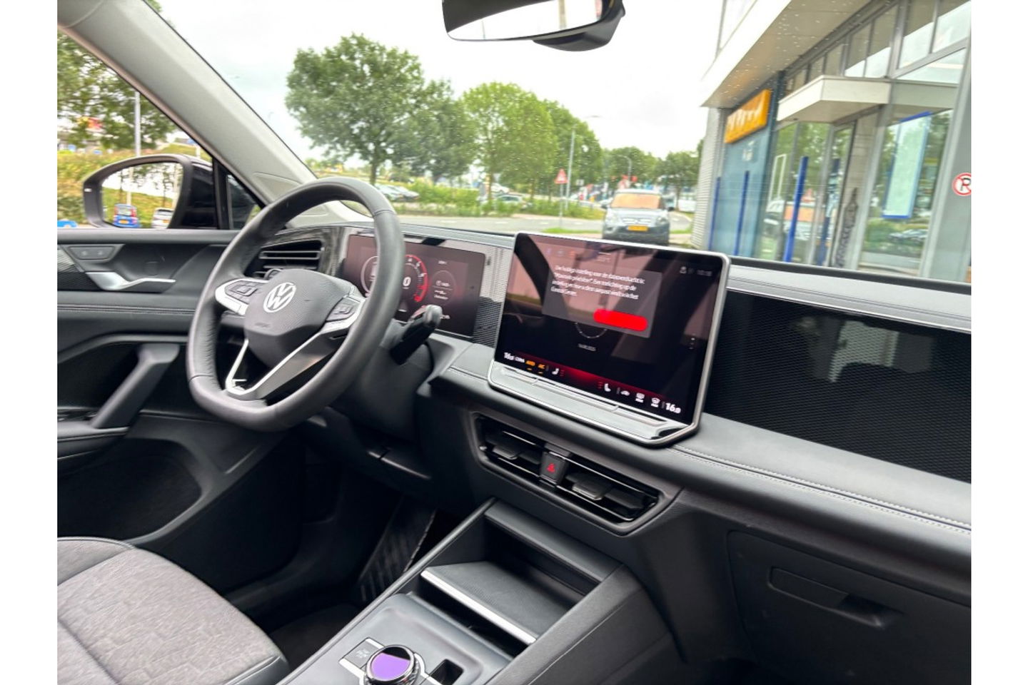 Volkswagen Tiguan 1.5 ETSI AUTOMAAT BUSINESS NAVI LMV VIRTUALCOCKPIT