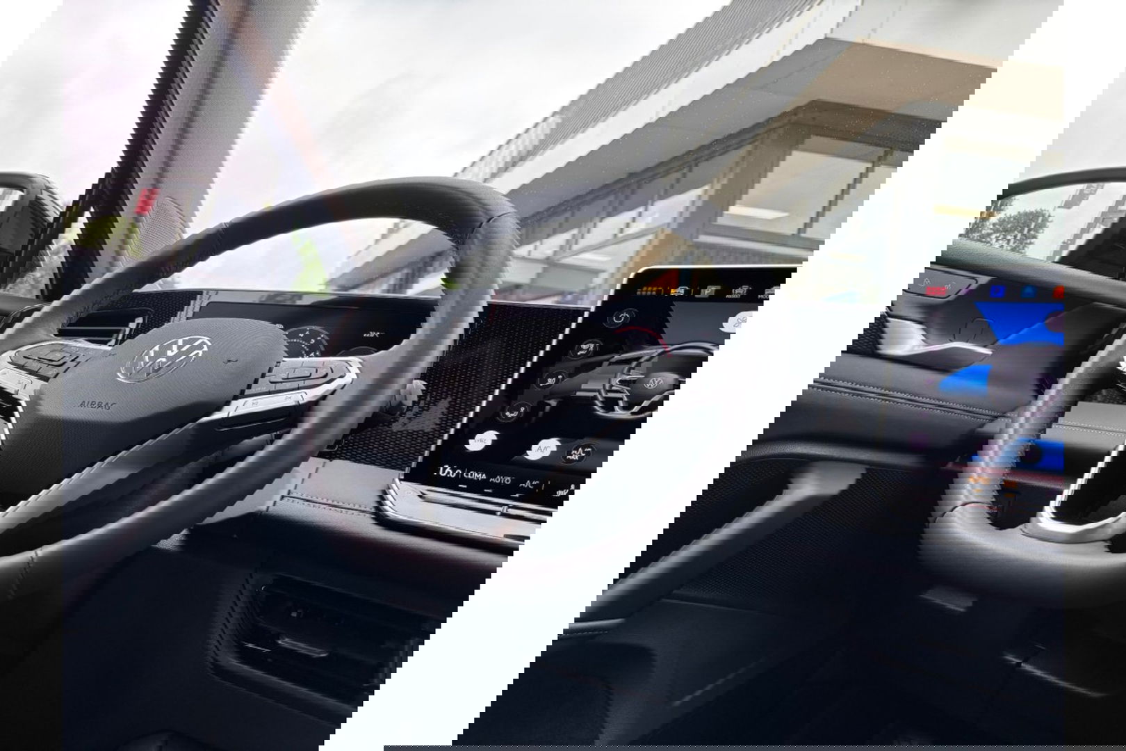 Volkswagen Tiguan 1.5 ETSI AUTOMAAT BUSINESS NAVI LMV VIRTUALCOCKPIT