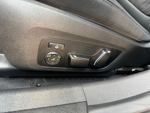 BMW 3 Serie Touring 330e M Sport Pano|H/K|HuD|Memory|Laser