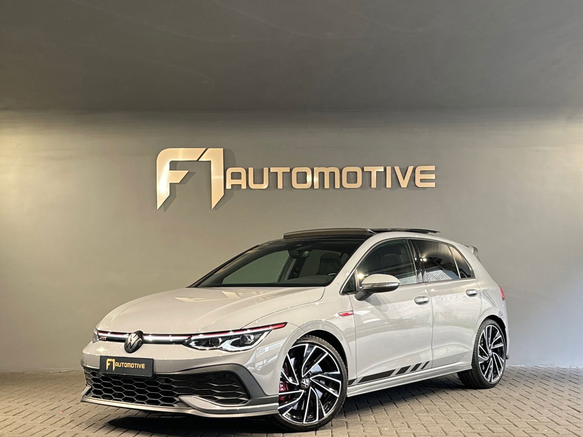 Volkswagen Golf 2.0 TSI GTI Clubsport Pano|IQ|Sfeer|Camera