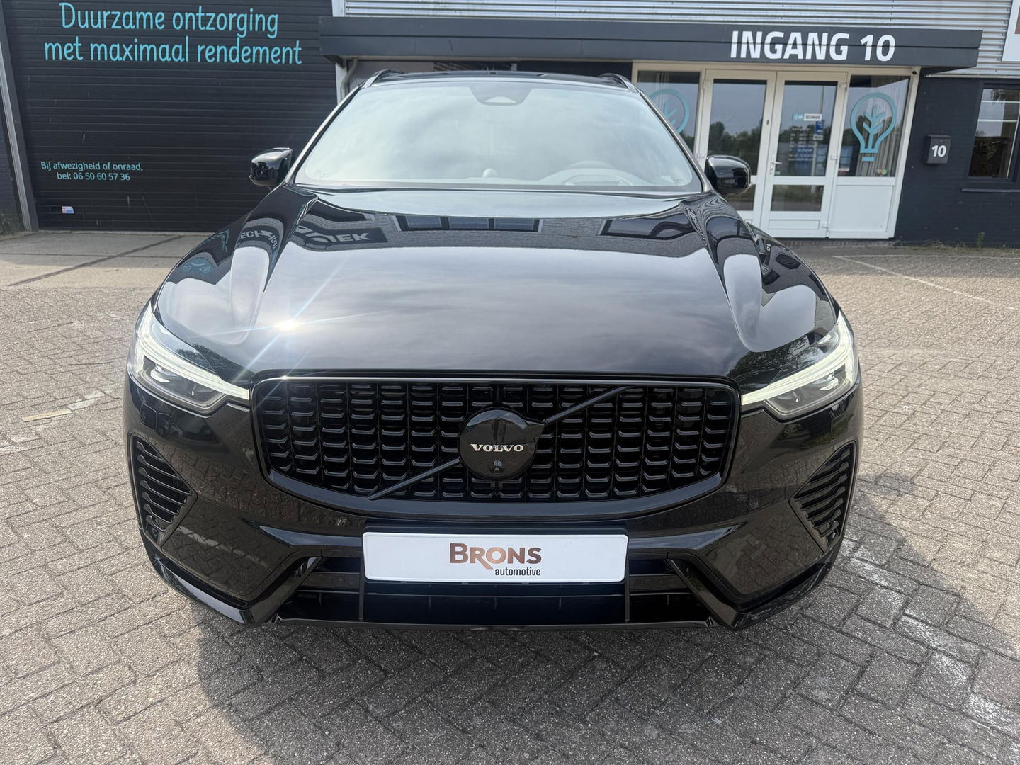 Volvo XC60 2.0 T6 Plug-in hybrid AWD Plus Black Edition Full options “new”