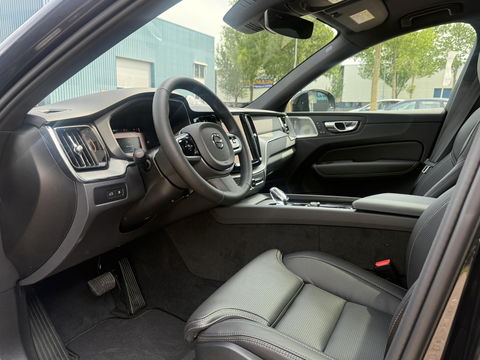 Volvo XC60 2.0 T6 Plug-in hybrid AWD Plus Black Edition Full options “new”