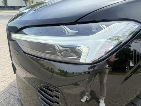 Volvo XC60 2.0 T6 Plug-in hybrid AWD Plus Black Edition Full options “new”