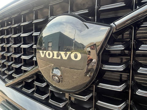 Volvo XC60 2.0 T6 Plug-in hybrid AWD Plus Black Edition Full options “new”