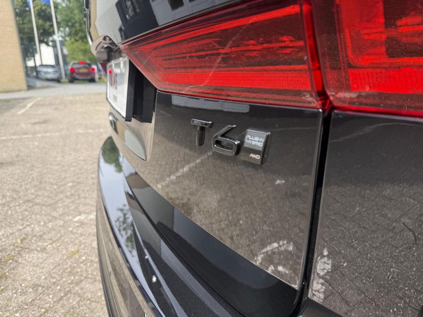 Volvo XC60 2.0 T6 Plug-in hybrid AWD Plus Black Edition Full options “new”