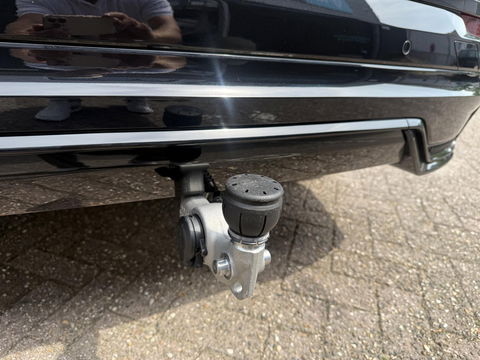 Volvo XC60 2.0 T6 Plug-in hybrid AWD Plus Black Edition Full options “new”