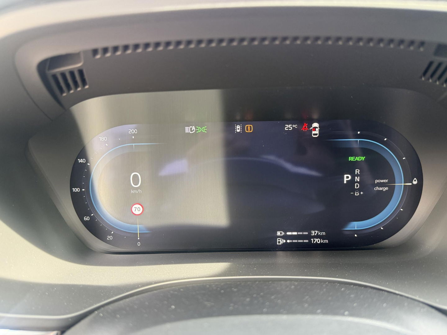 Volvo XC60 2.0 T6 Plug-in hybrid AWD Plus Black Edition Full options “new”
