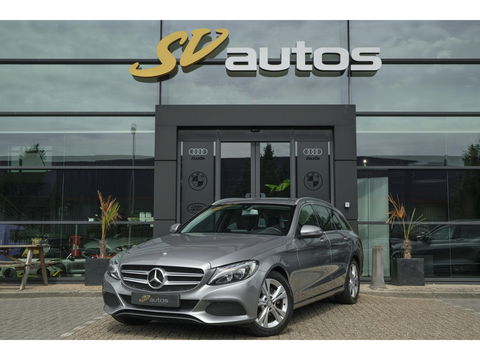 Mercedes-Benz C-Klasse Estate C200 184pk Automaat Ambition Leder Navigatie Camera Trekhaak Elektrische klep 17" LMV
