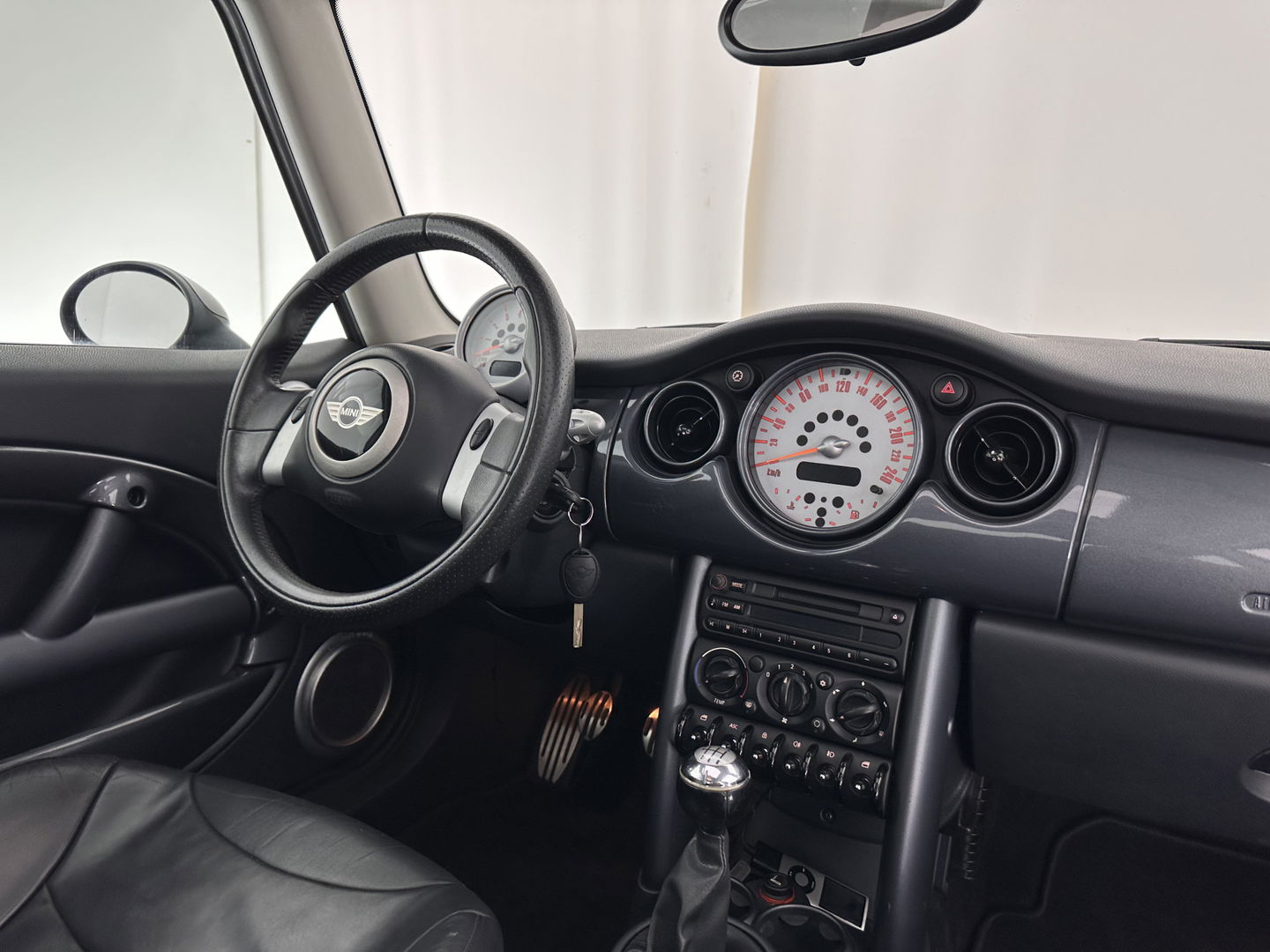 MINI Mini 1.6 Cooper S Pack-Chili *PANO | LUXURY-LEATHER | BI-XENON | HARMAN\KARDON-AUDIO | HEATED-SPORTSEATS | AIRCO | CRUISE | 17''ALU*