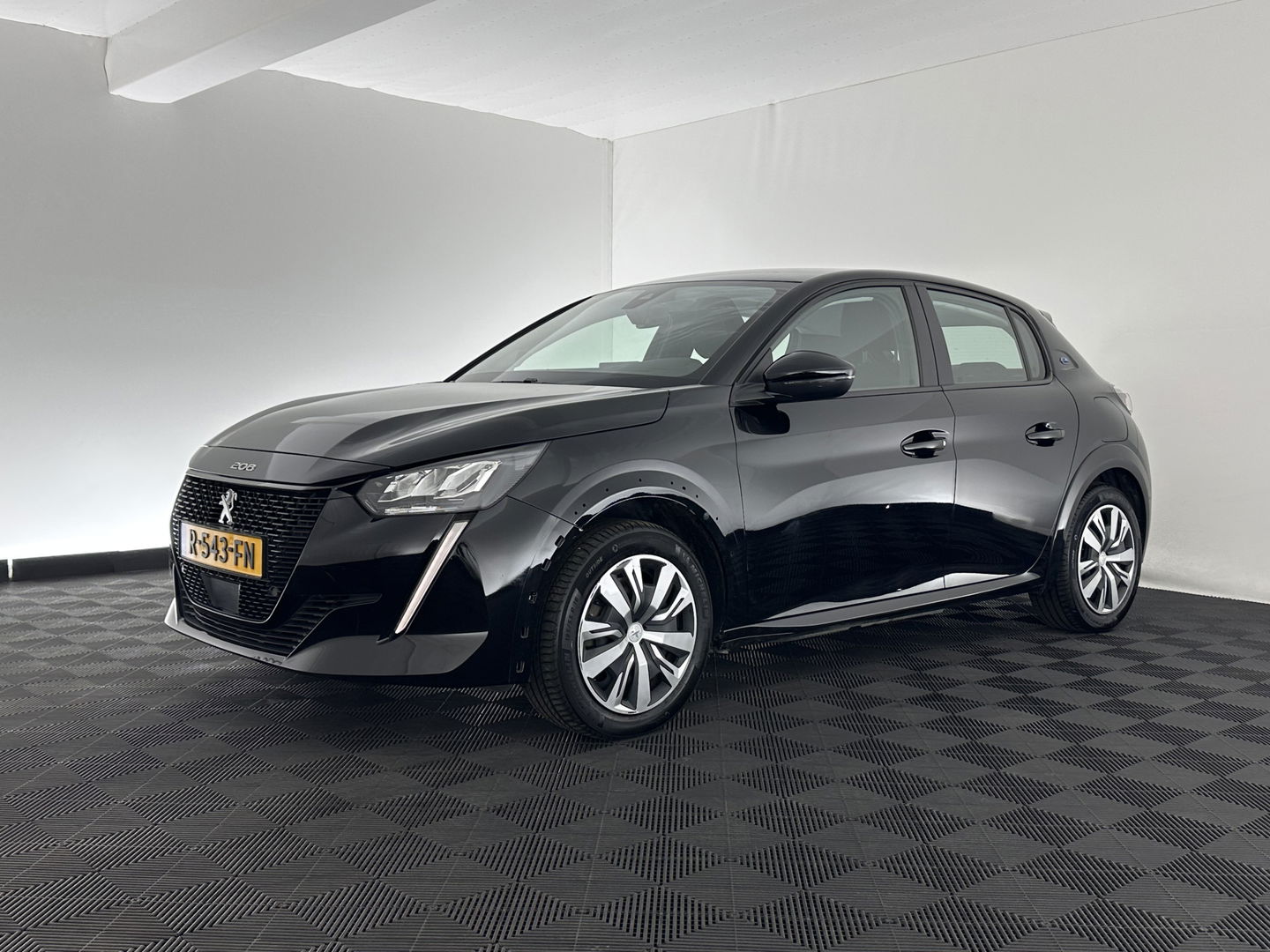 Peugeot e-208 EV Active 50 kWh [ 3-Fase ] Aut. *NAVI-FULLMAP | FULL-LED | SPORT-SEATS | CARPLAY | CCS-FASTLOADER | KEYLESS | DAB+ | LANE-ASSIST | CRUISE | ECC | PDC*