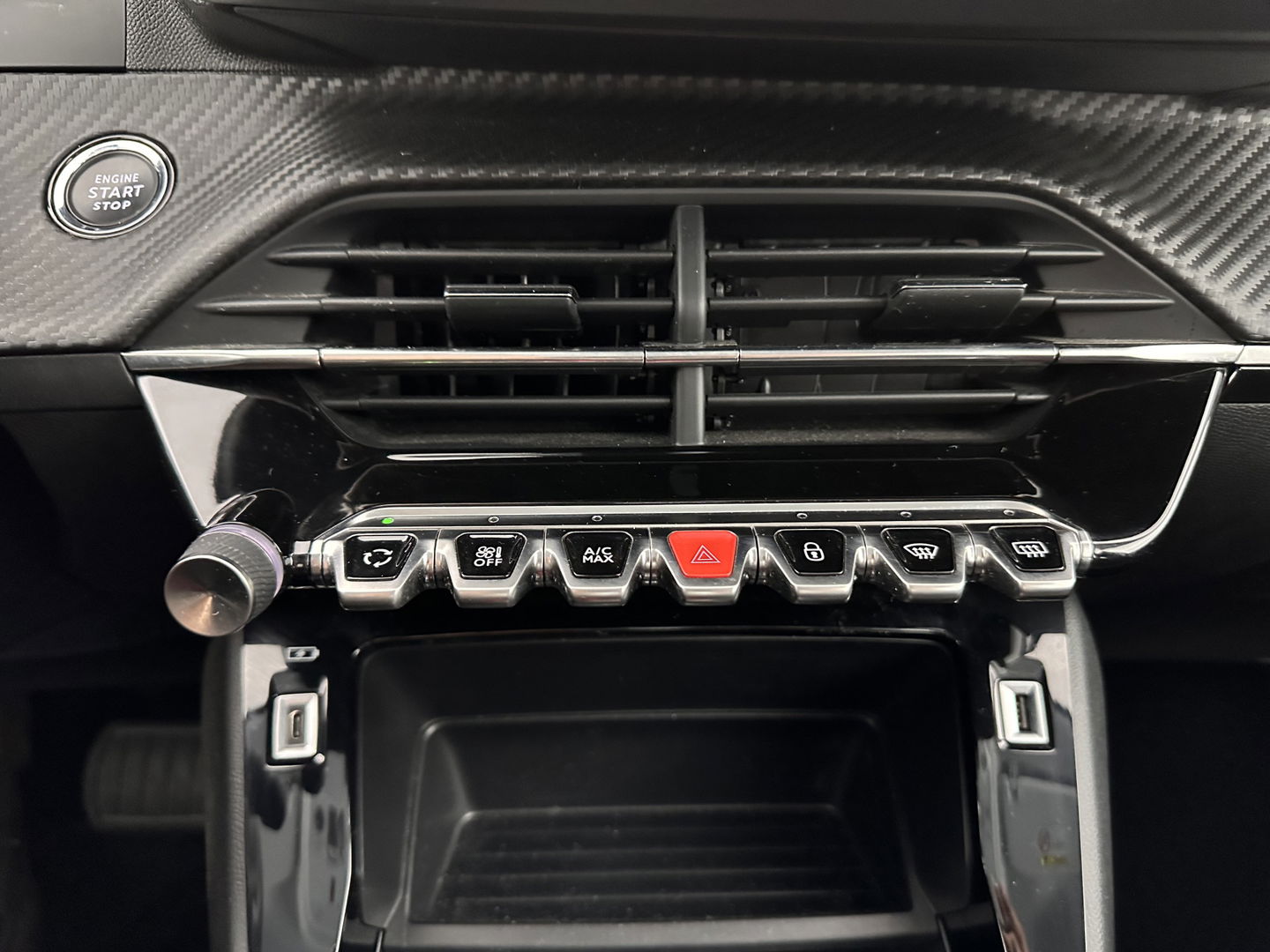 Peugeot e-208 EV Active 50 kWh [ 3-Fase ] Aut. *NAVI-FULLMAP | FULL-LED | SPORT-SEATS | CARPLAY | CCS-FASTLOADER | KEYLESS | DAB+ | LANE-ASSIST | CRUISE | ECC | PDC*