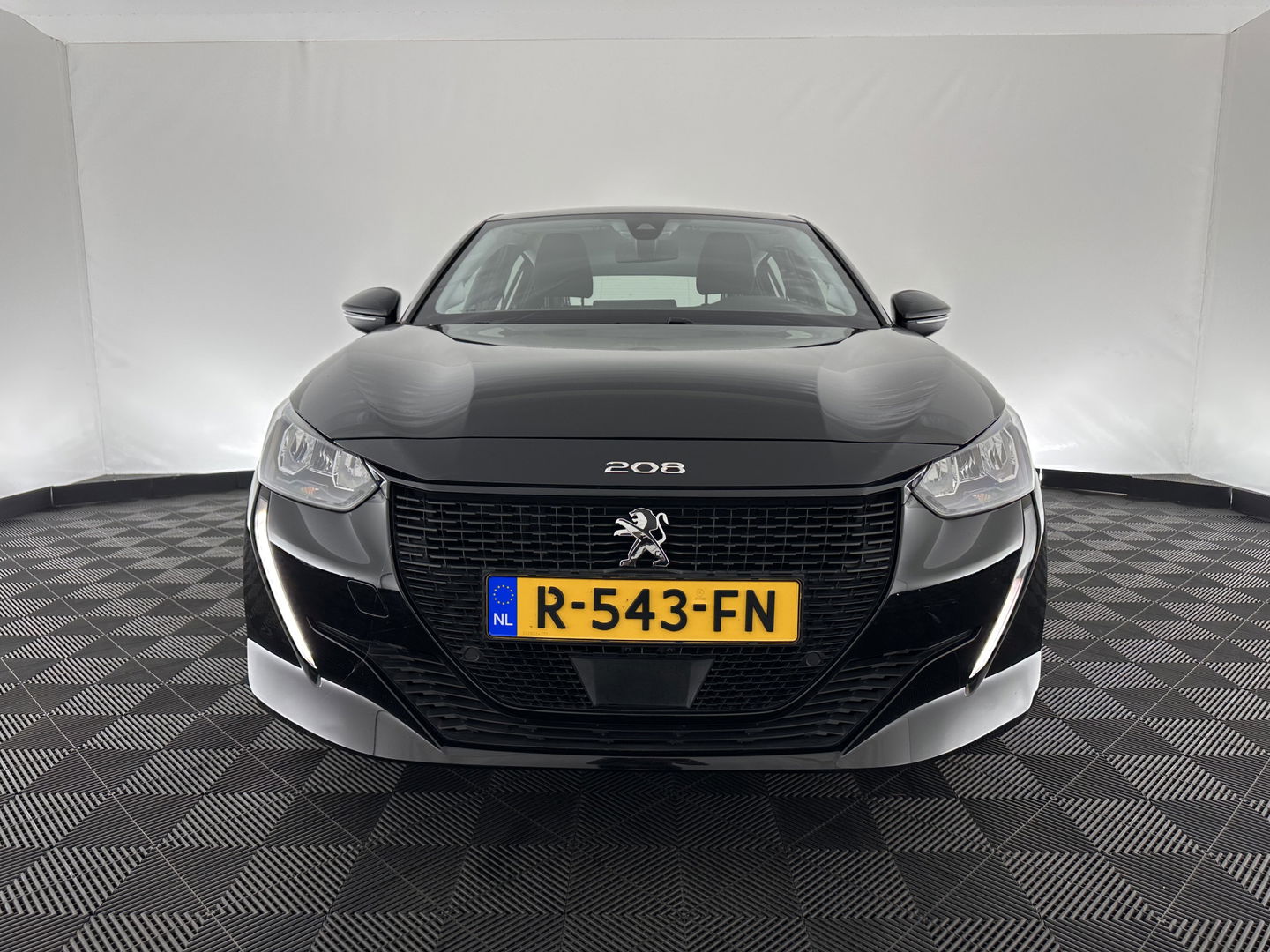 Peugeot e-208 EV Active 50 kWh [ 3-Fase ] Aut. *NAVI-FULLMAP | FULL-LED | SPORT-SEATS | CARPLAY | CCS-FASTLOADER | KEYLESS | DAB+ | LANE-ASSIST | CRUISE | ECC | PDC*